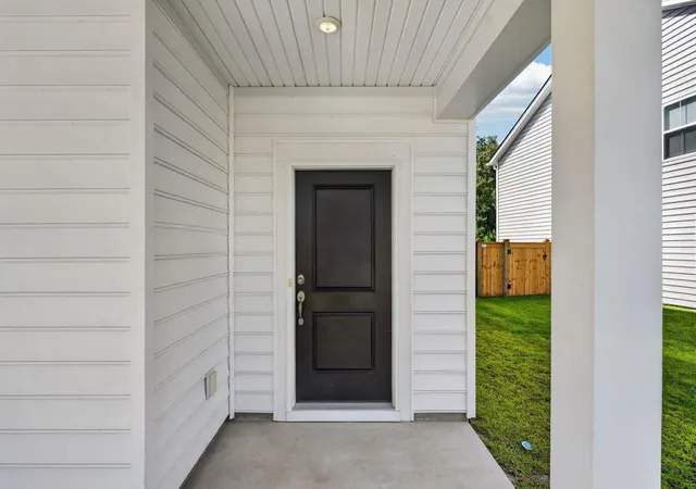 Photo 3 of Single family home for sale at 2066 Nola Run, Summerville, SC 29485 | MLS# 26023871 | Listing updated on 2026-10-02
