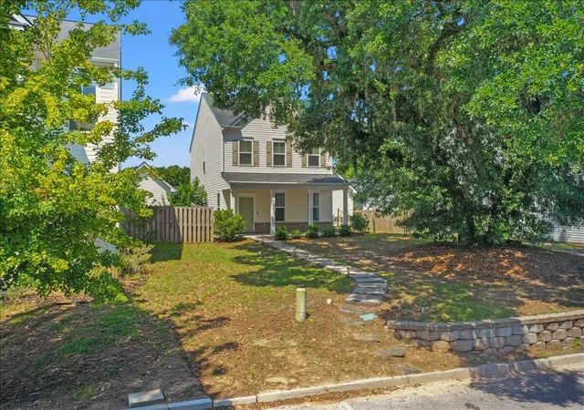 Photo 1 of Single family home for sale at 489 Spring Holw Dr, Charleston, SC 29492 | MLS# 26015401 | Listing updated on 2026-09-11