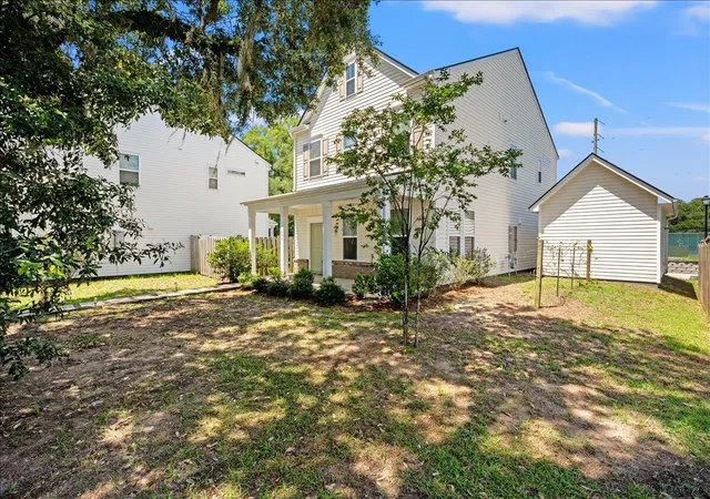 Photo 3 of Single family home for sale at 489 Spring Holw Dr, Charleston, SC 29492 | MLS# 26015401 | Listing updated on 2026-09-11