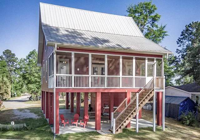 Photo 3 of Single family home for sale at 1296 Levi St, Manning, SC 29102 | MLS# 26012087 | Listing updated on 2026-08-13