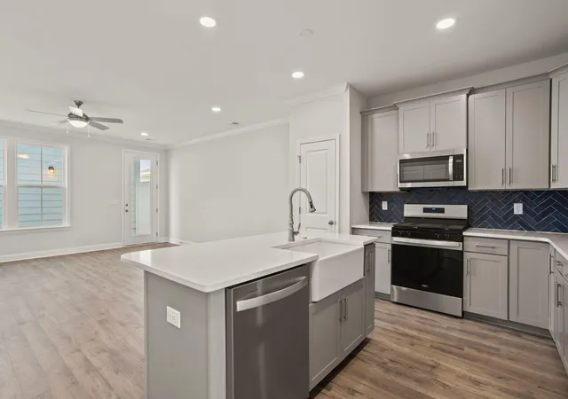 Photo 1 of Townhouse for sale at 230 Lake Greenwood Blvd, Greenwood, SC 29649 | MLS# 26018683 | Listing updated on 2026-08-04