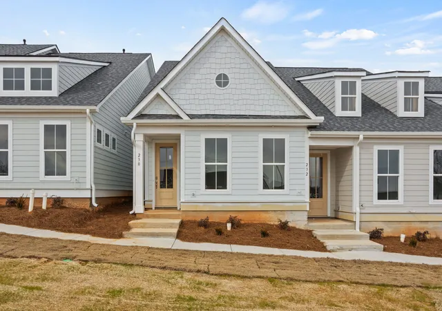 Photo 3 of Townhouse for sale at 230 Lake Greenwood Blvd, Greenwood, SC 29649 | MLS# 26018683 | Listing updated on 2026-08-04