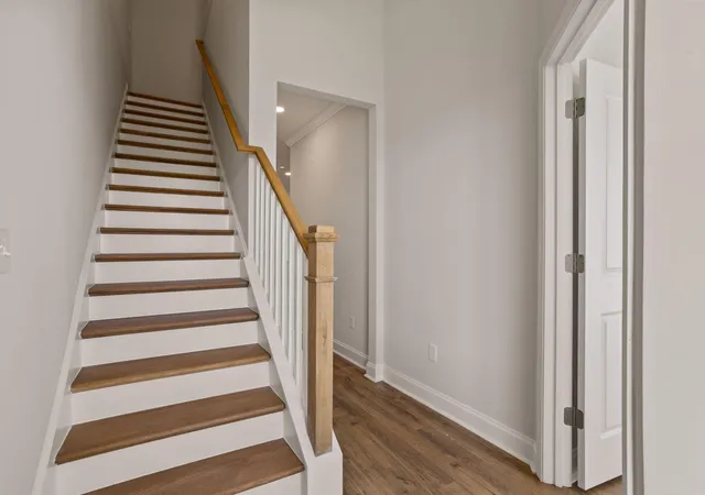 Photo 4 of Townhouse for sale at 230 Lake Greenwood Blvd, Greenwood, SC 29649 | MLS# 26018683 | Listing updated on 2026-08-04
