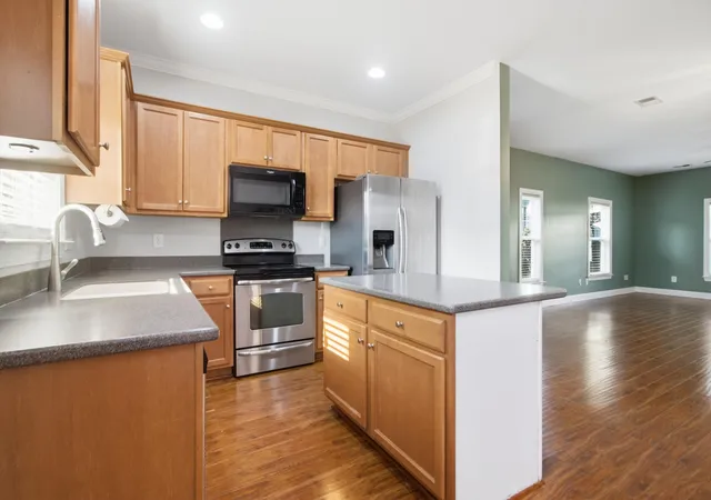 Photo 4 of Townhouse for sale at 124 Kirkland St, Goose Creek, SC 29445 | MLS# 26024408 | Listing updated on 2026-09-30