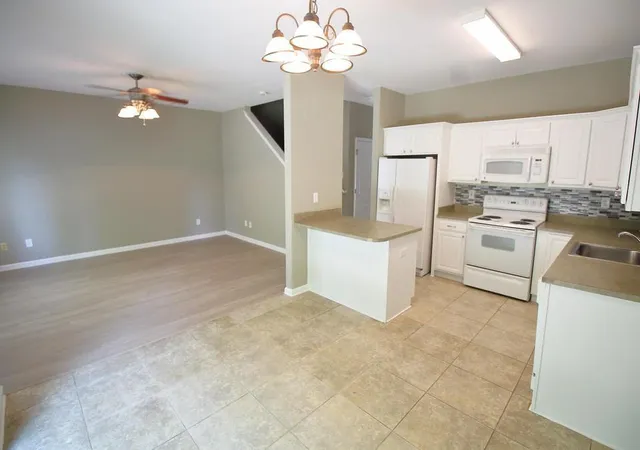 Photo 4 of Townhouse for sale at 102 Chestnut Oaks Ct, Ladson, SC 29456 | MLS# 26006136 | Listing updated on 2026-09-18