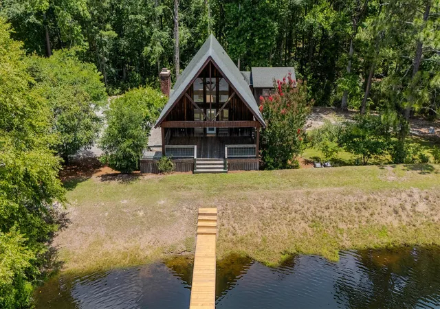 Photo 3 of Single family home for sale at 3796 Lake Marston Dr, Orangeburg, SC 29118 | MLS# 26019927 | Listing updated on 2026-09-22