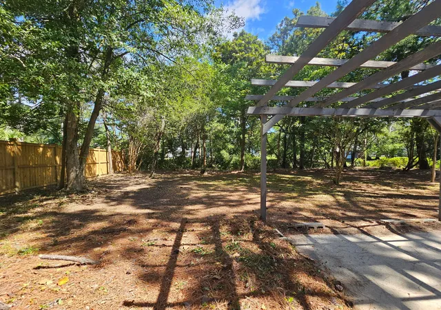 4th image of 688 Pelzer Dr, Mount Pleasant, SC 29464 | MLS# 26018958