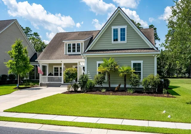Photo 3 of Single family home for sale at 329 Silver Cypress Cir, Summerville, SC 29485 | MLS# 26019730 | Listing updated on 2026-09-08