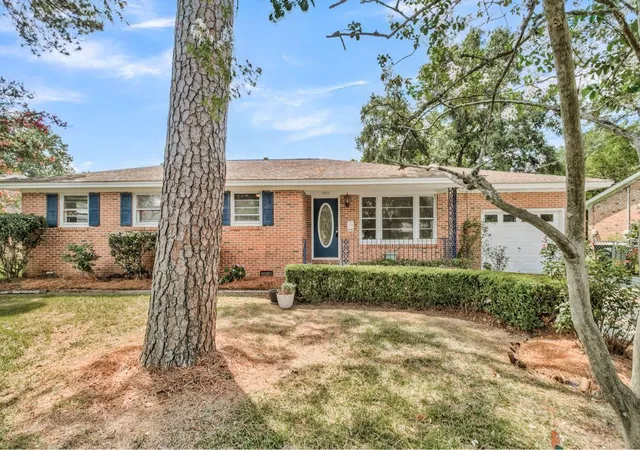 Homes for sale in Hanahan, SC | 5937 Willard Dr, Hanahan, SC 29410 | MLS# 26019072