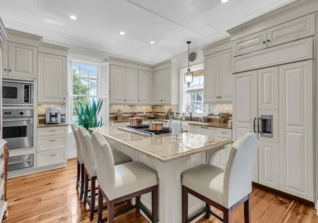 Photo 4 of Single family home for sale at 64 Sowell St, Mount Pleasant, SC 29464 | MLS# 26004304 | Listing updated on 2026-08-08