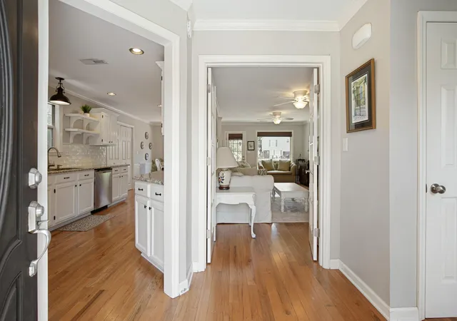 4th image of 812 Harbor Pl Dr, Charleston, SC 29412 | MLS# 26023564