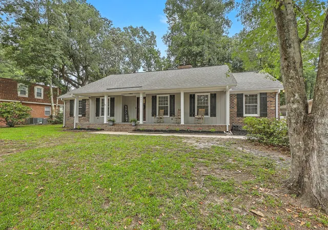 3rd image of 203 Shaftesbury Ln, Summerville, SC 29485 | MLS# 26015909