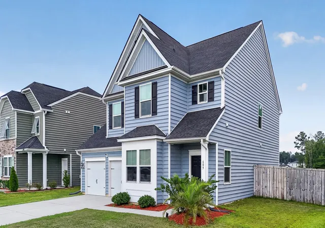 Photo 2 of Single family home for sale at 609 Squire Pope Rd, Summerville, SC 29486 | MLS# 26022057 | Listing updated on 2026-09-18