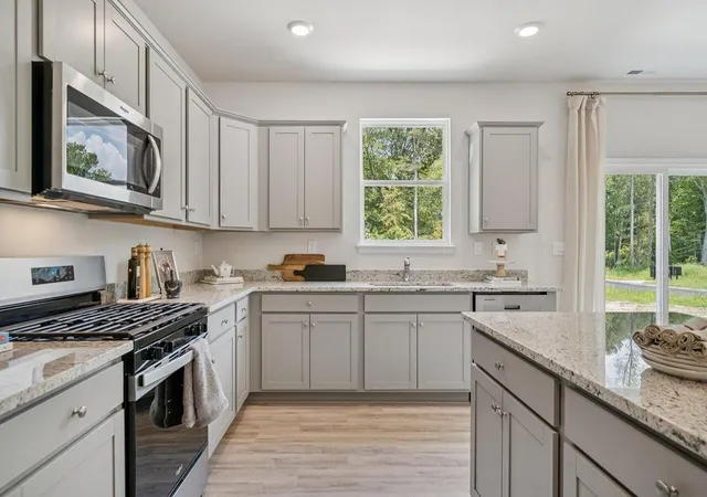Photo 3 of Single family home for sale at 108 Longbeard Dr, Summerville, SC 29483 | MLS# 26021057 | Listing updated on 2026-08-04