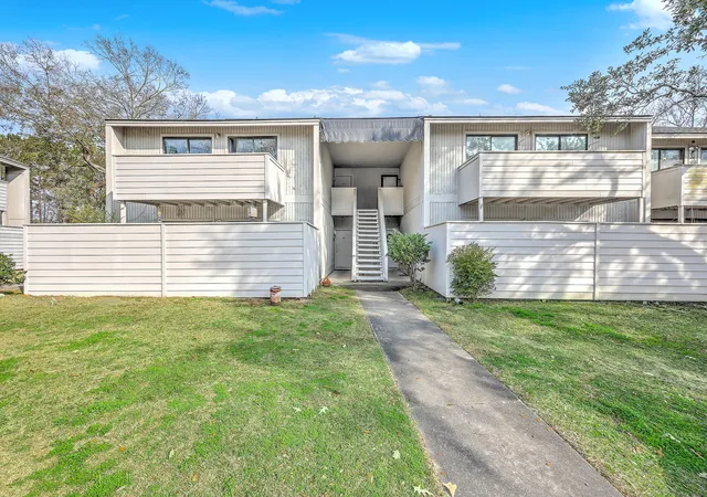3rd image of 404 Greencastle Dr, Goose Creek, SC 29445 | MLS# 26012503