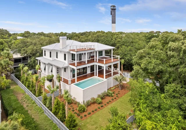 Photo 1 of Single family home for sale at 189 Station 18 St, Sullivans Island, SC 29482 | MLS# 26021526 | Listing updated on 2026-08-18
