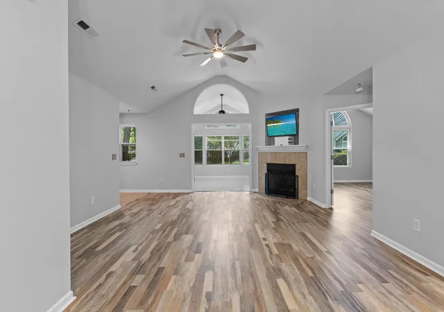 3rd image of 8800 Dorchester Rd, North Charleston, SC 29420