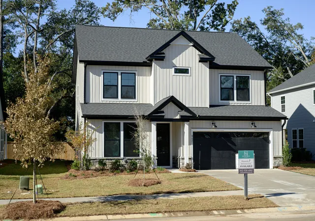 Photo 2 of Single family home for sale at 226 Crk Pointe Dr, Moncks Corner, SC 29461 | MLS# 26007897 | Listing updated on 2026-09-20
