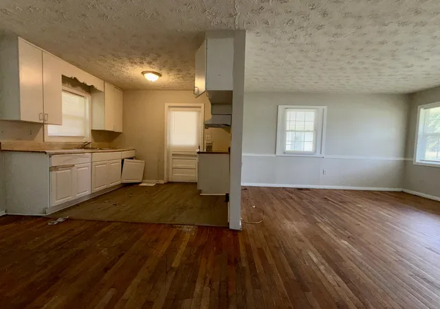 Photo 3 of Single family home for sale at 3917 Hilda St, North Charleston, SC 29405 | MLS# 26024574 | Listing updated on 2026-09-09