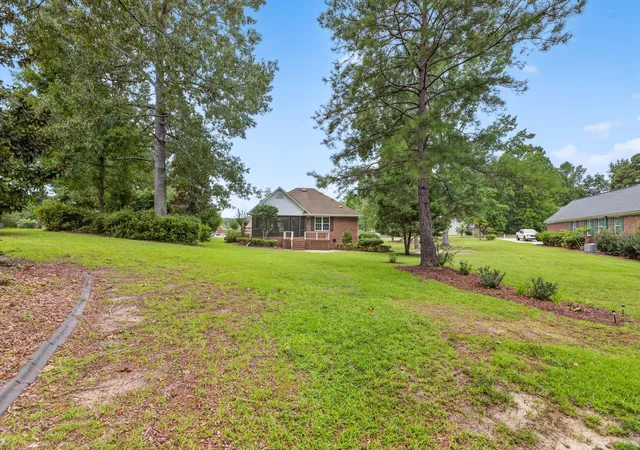 Photo 5 of Single family home for sale at 18 Ridge Lake Dr, Manning, SC 29102 | MLS# 26023178 | Listing updated on 2026-08-20