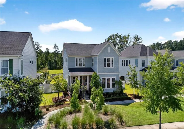 Homes for sale in Summerville, SC | 285 Great Lawn Dr, Summerville, SC 29486 | MLS# 26018964