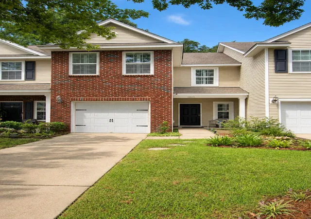 Photo 3 of Townhouse for sale at 1815 Heldsberg Dr, Charleston, SC 29414 | MLS# 26024516 | Listing updated on 2026-09-17