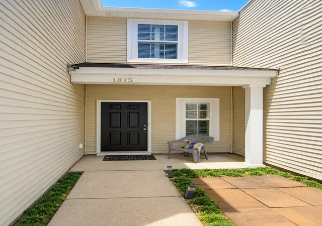 Photo 4 of Townhouse for sale at 1815 Heldsberg Dr, Charleston, SC 29414 | MLS# 26024516 | Listing updated on 2026-09-17