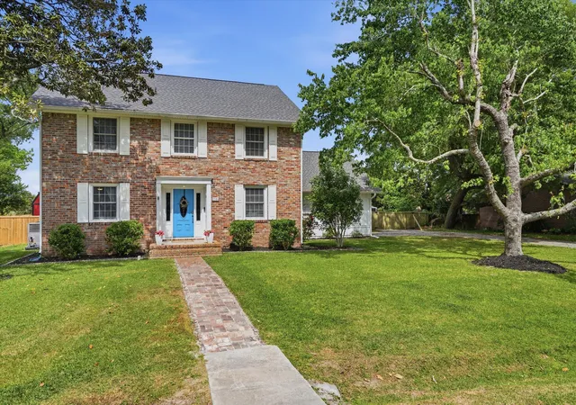 5th image of 2388 Erskine Ave, Charleston, SC 29414 | MLS# 26010566