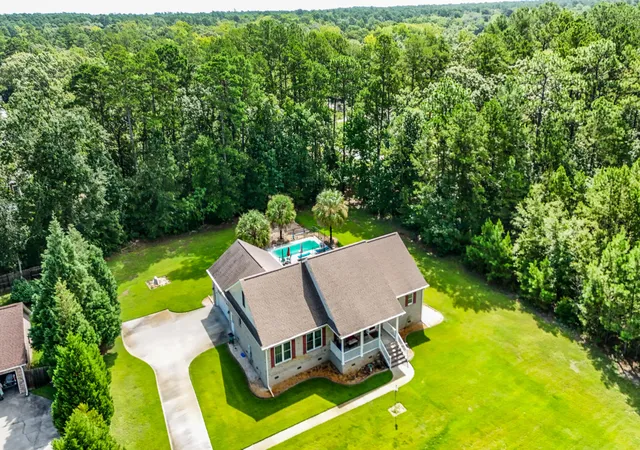Photo 1 of Single family home for sale at 151 Poplar Crk Dr, Elloree, SC 29047 | MLS# 26022383 | Listing updated on 2026-09-04