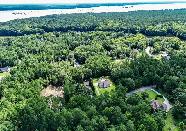 Photo 3 of Single family home for sale at 151 Poplar Crk Dr, Elloree, SC 29047 | MLS# 26022383 | Listing updated on 2026-09-04