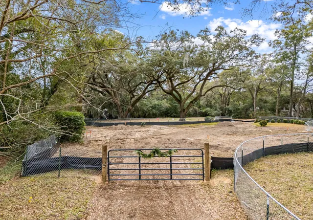 2nd image of 1042 Chambers Ln, Mount Pleasant, SC 29464 | MLS# 26015311