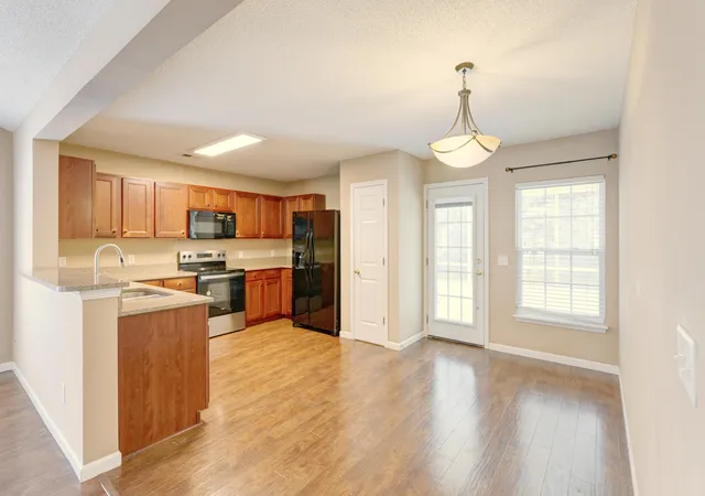5th image of 450 Dovetail Cir, Summerville, SC 29483 | MLS# 26024074