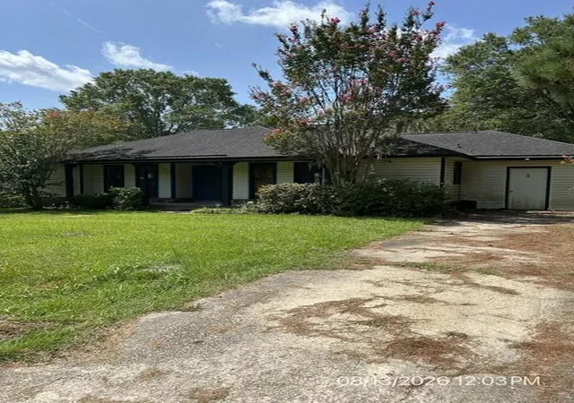 Photo 1 of Single family home for sale at 202 Pelican Ln, Ladson, SC 29456 | MLS# 26023074 | Listing updated on 2026-09-16