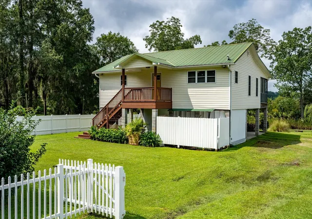 4th image of 5271 Prices Bridge Ln, Walterboro, SC 29488 | MLS# 26022401