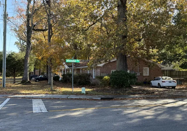 Photo 2 of Multi family home for sale at 975 Harbor View Rd, Charleston, SC 29412 | MLS# 25003822 | Listing updated on 2026-08-05