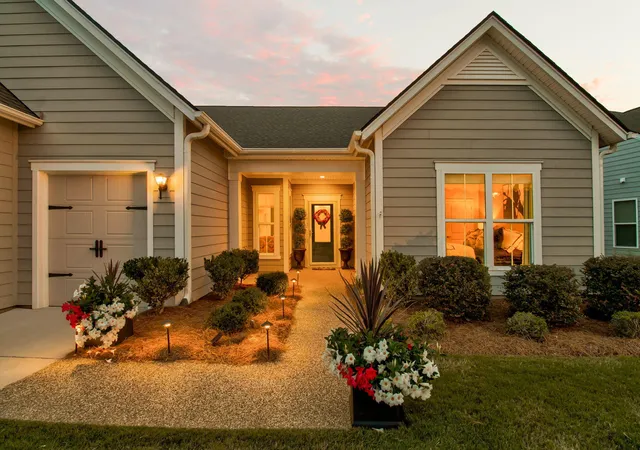 Photo 4 of Single family home for sale at 116 Ivy Ter Rd, Summerville, SC 29486 | MLS# 26017606 | Listing updated on 2026-09-17