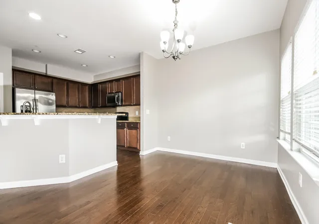 Photo 4 of Single family home for sale at 213 Longford Dr, Summerville, SC 29483 | MLS# 25033020 | Listing updated on 2026-08-04