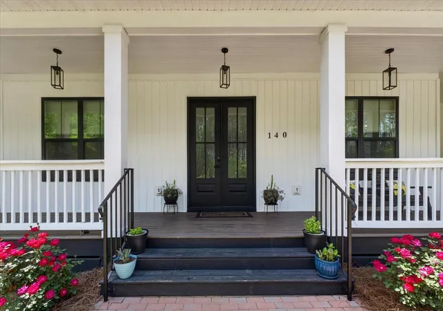 Photo 4 of Single family home for sale at 140 Argosy Dr, Summerville, SC 29483 | MLS# 26011090 | Listing updated on 2026-09-10