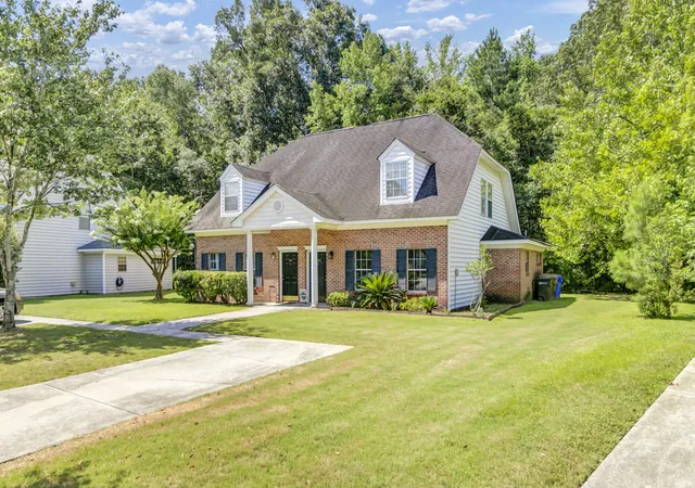 Homes for sale in Mount Pleasant, SC | 3292 Queensgate Wy, Mount Pleasant, SC 29466 | MLS# 26019699