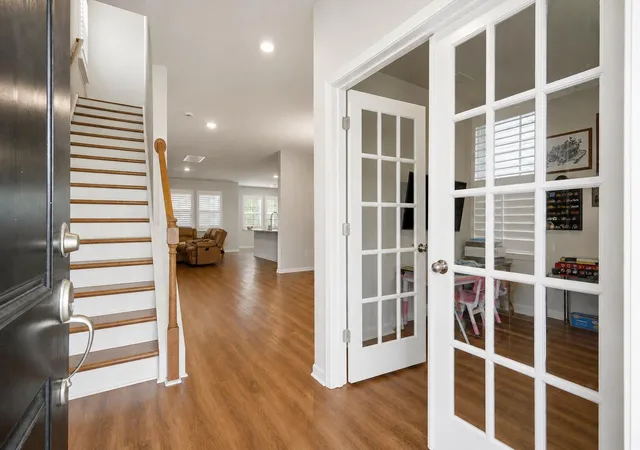 Photo 3 of Single family home for sale at 94 Red Bluff St, Summerville, SC 29483 | MLS# 26023897 | Listing updated on 2026-09-10