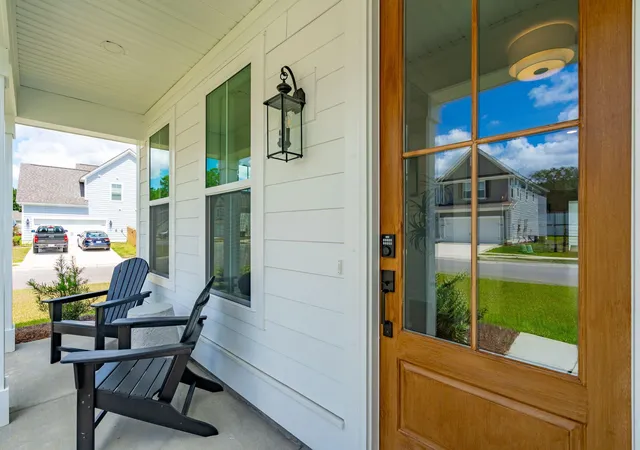 Photo 3 of Single family home for sale at 4 Tuggle Lane Dr, Ridgeville, SC 29472 | MLS# 26023962 | Listing updated on 2026-08-23