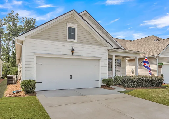 Photo 3 of Single family home for sale at 389 Seaside Trl, Summerville, SC 29486 | MLS# 26021847 | Listing updated on 2026-08-28