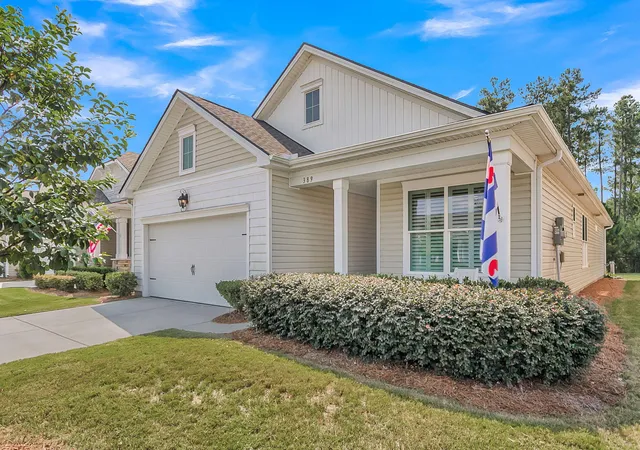 Photo 3 of Single family home for sale at 389 Seaside Trl, Summerville, SC 29486 | MLS# 26021847 | Listing updated on 2026-08-28
