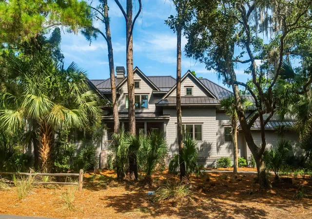 Photo 1 of Single family home for sale at 9 Blue Heron Pond Rd, Kiawah Island, SC 29455 | MLS# 26024471 | Listing updated on 2026-08-28