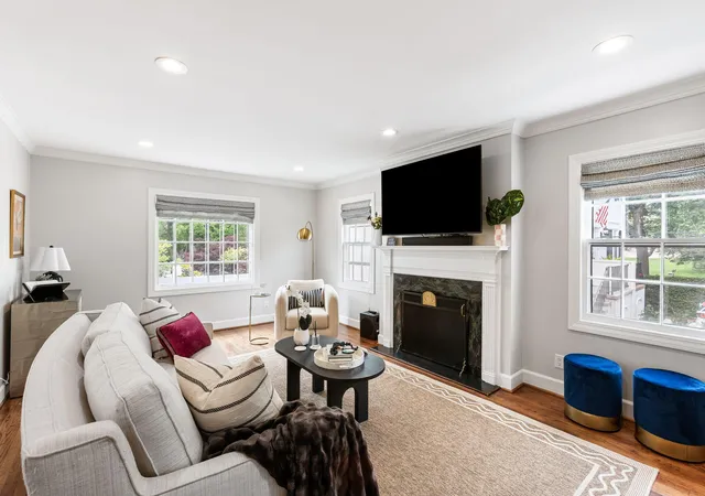 Homes for sale in Charleston, SC | 17 Ashley Ave, Charleston, SC 29401 | MLS# 26014136