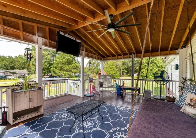 Photo 4 of Manufactured home for sale at 749 Coral Acres Dr, Moncks Corner, SC 29461 | MLS# 26024481 | Listing updated on 2026-08-28