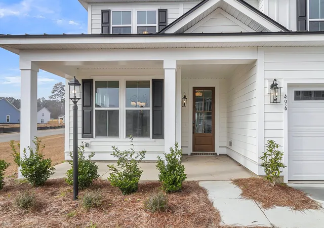 Photo 3 of Single family home for sale at 8 Wappoo Tr Ln, Summerville, SC 29486 | MLS# 26019838 | Listing updated on 2026-10-02