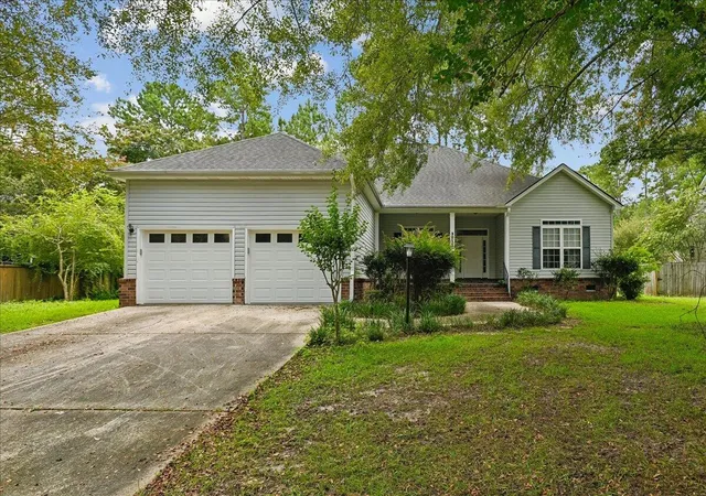 Photo 1 of Single family home for sale at 3017 Trotters Clb Way, Summerville, SC 29483 | MLS# 26022878 | Listing updated on 2026-09-17