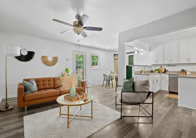 Photo 4 of Single family home for sale at 130 Bramwell Dr, Summerville, SC 29485 | MLS# 26021616 | Listing updated on 2026-09-28