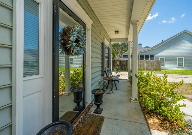 Photo 2 of Single family home for sale at 763 Bent Hickory Rd, Charleston, SC 29414 | MLS# 26019267 | Listing updated on 2026-09-01